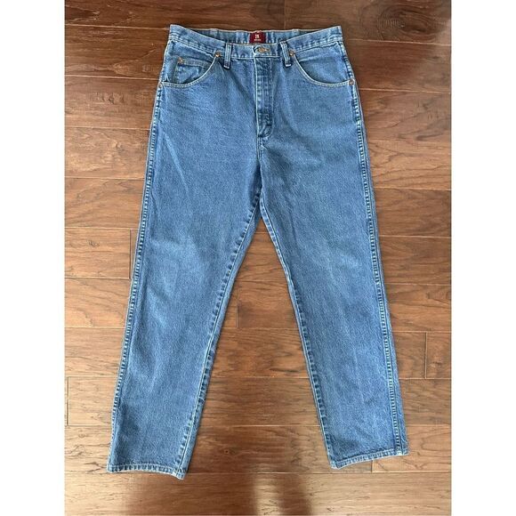 NEW Wrangler Relaxed Jeans - Picture 9 of 9